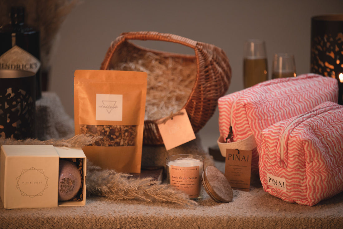 Gift hamper and kit